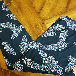 LuLaRoe leggings black with colorful detail